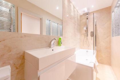 Central 2 Bedroom Flat near Hyde Park - image 26