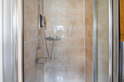 The Fulham Villas - image 23