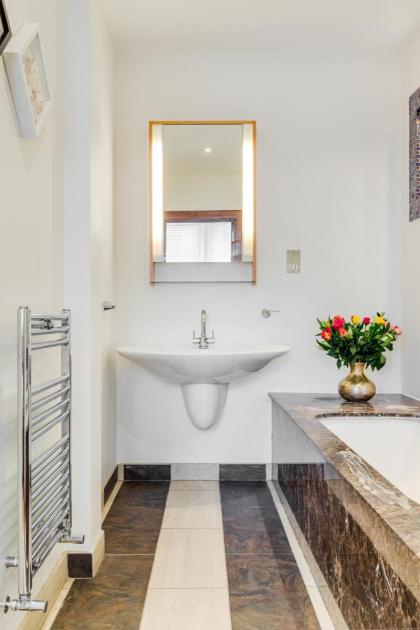 Care Property London- Apartments - image 30