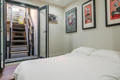 Period 3-Bed Maisonette next to the City of London - image 25
