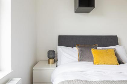 Victorian Building turned Charming Hotel Perfect For Short and Long Term Stay with WiFi
