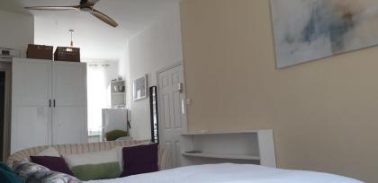 Charming 1-Wall Bed Comfortable Studio in NWLondon - image 24