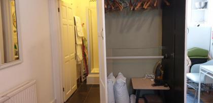 Charming 1-Wall Bed Comfortable Studio in NWLondon - image 25