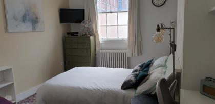 Charming 1-Wall Bed Comfortable Studio in NWLondon - image 26