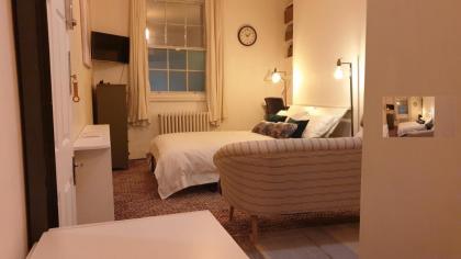 Charming 1-Wall Bed Comfortable Studio in NWLondon - image 28