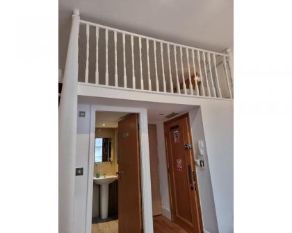 80 Inverness Terrace - image 26