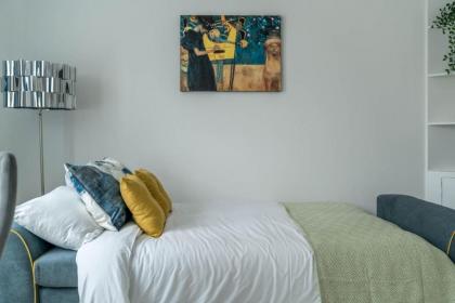 Brick Lane London Dashing 1Bedroom Apartment - image 24
