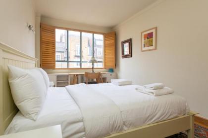 Large & Central 2BD Flat - Kensington - image 26