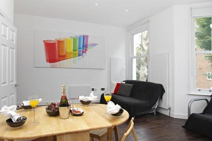 Holiday Lets London - I3 - image 23