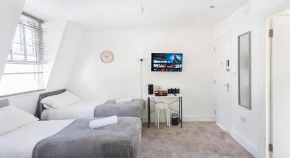 Studio9 Rooms - image 21