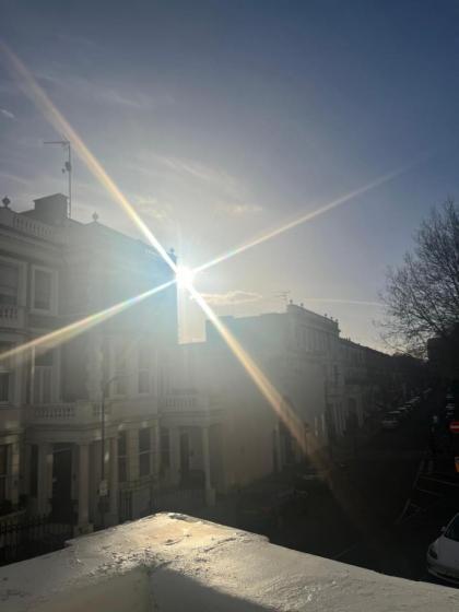 Beautiful and Cozy One Bedroom/ One Bath Central London - image 30