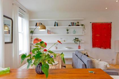 4 Bed Duplex Garden Views - image 21