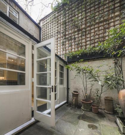 The Hanover Suite - image 22