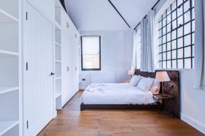 Stunning Penthouse Apartment Close to Queen's Park - Mega Fast Internet - image 22
