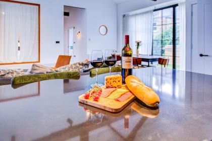 Stunning Penthouse Apartment Close to Queen's Park - Mega Fast Internet - image 30