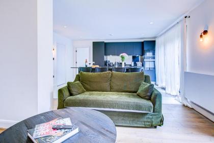 Beautiful 3-Bedroom House Just Minutes from Queen's Park Tube - image 27