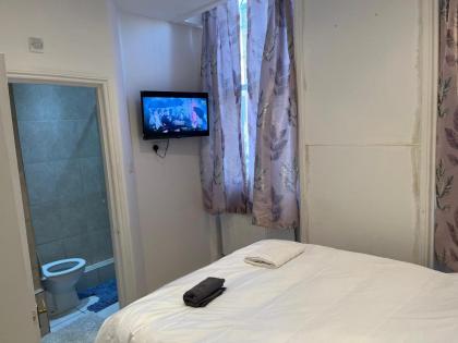 Y2 guest house - image 23