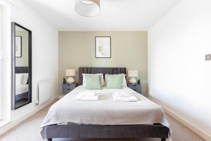 The Hackney Central Apartment - image 21