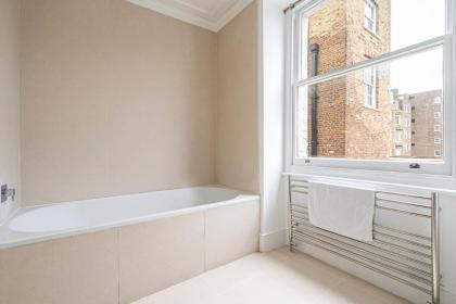 Spacious and Comfy 4 Bedroom House near Oxford Street and marble Arch - image 27