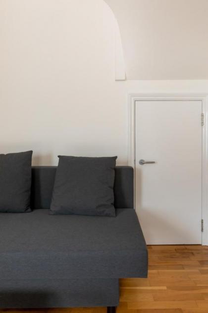 Spaciously renovated 2BD Flat - Camden - image 24