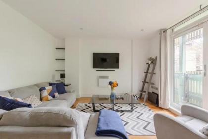 Bright & Cosy 2BD by the Canal! - Limehouse