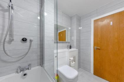 Bright & Cosy 2BD by the Canal! - Limehouse - image 26