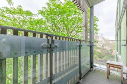 Bright & Cosy 2BD by the Canal! - Limehouse - image 30