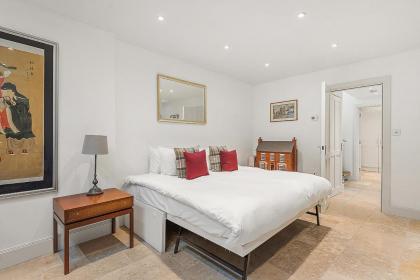 Veeve - Heart of Hampstead - image 27
