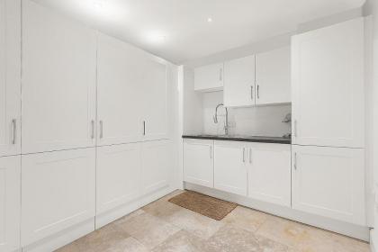 Veeve - Heart of Hampstead - image 28
