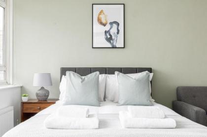 The Pimlico Flats - image 25