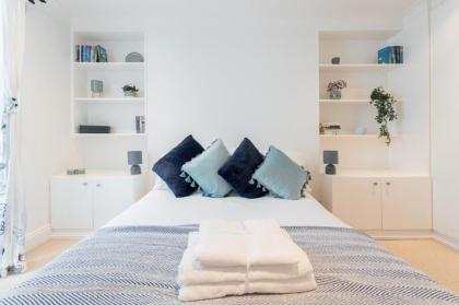 Beautiful Home in Camden with Garden - image 21