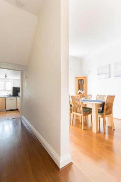 Beautiful Home in Camden with Garden - image 25