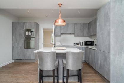 Cosy 3 Bed Home nr Canary Wharf - image 23