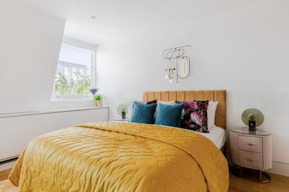 Stunning Covent Garden DREAM COME TRUE Super Quiet HOTEL Alike HOME - image 23