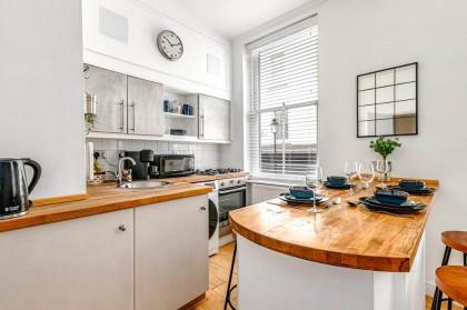 Cozy Covent Garden/Oxford Street apartment - image 11