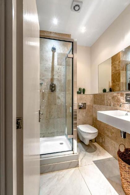 Cozy Covent Garden/Oxford Street apartment - image 3