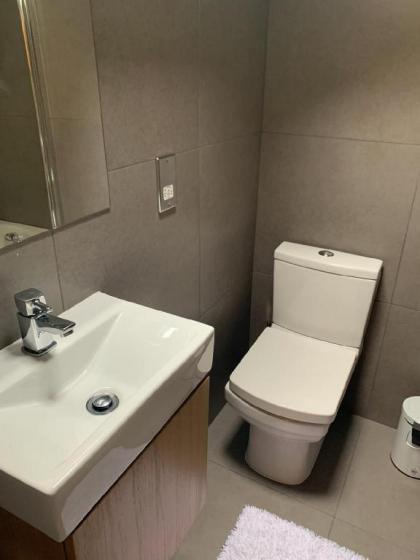 Hyde Park Villa - image 21