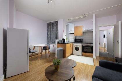 Charmstay Shepherds Bush - image 13