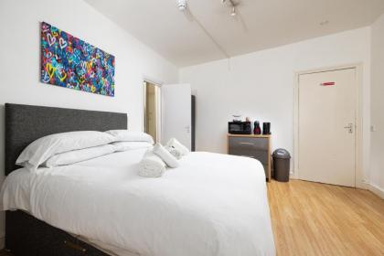Charmstay Shepherds Bush - image 24