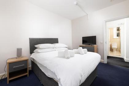 Charmstay Shepherds Bush - image 26