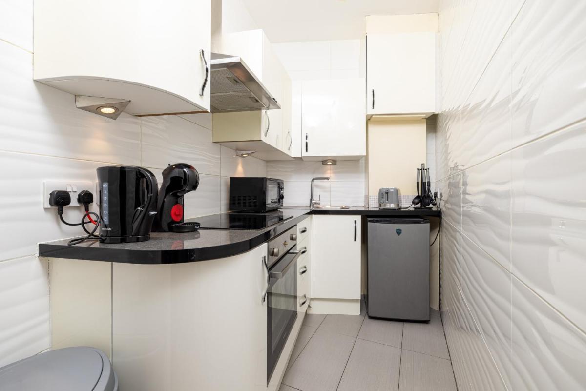 Charmstay Shepherds Bush - image 7