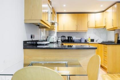 Canary Wharf-Excel- South Quay River View Free Wifi Apartment sleeps up to 5 - image 21
