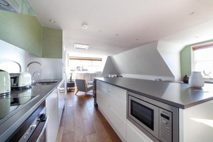 The South Hampstead Collection - image 26