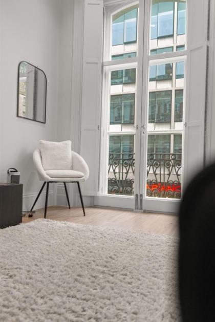 Londwell Central Chic Luxury Stay by Hyde Park - image 12
