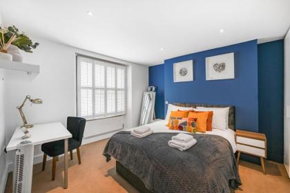 Spacious 2 bedroom Apartment in Camden - image 25