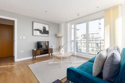 The Bow Apartment - image 22