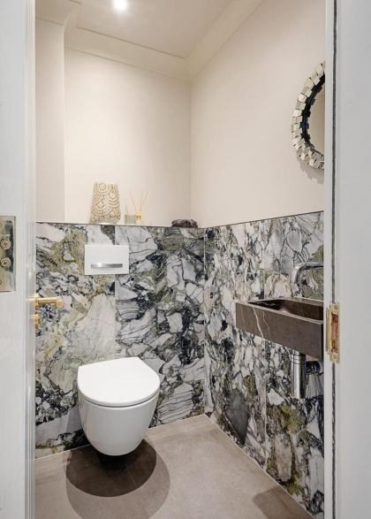 Marble Arch Suite 4-Hosted by Sweetstay - image 25