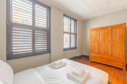 Inviting 4BD with Private Patio - Bethnal Green - image 29