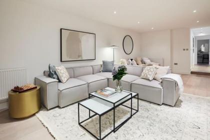 The Fulham Place - Classy 5BDR House with Garden - image 22