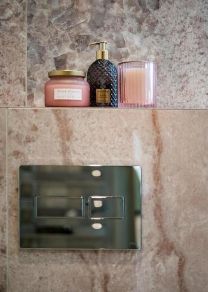 Marble Arch Suite 9-Hosted by Sweetstay - image 26